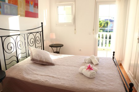Schlafzimmer 2