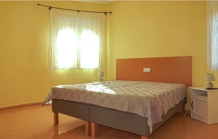 Schlafzimmer 1